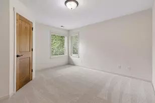 21180 Wellington Pl, Lakeville, MN 55044 - Photo 37