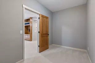 21180 Wellington Pl, Lakeville, MN 55044 - Photo 49
