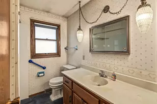 1677 Burns Ave, Saint Paul, MN 55106 - Photo 17