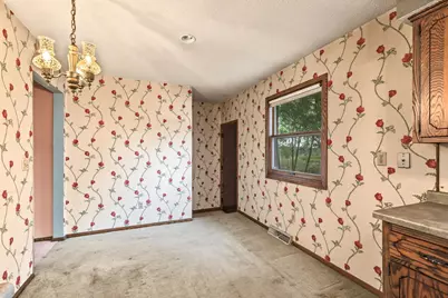 1677 Burns Avenue, Saint Paul, MN 55106 - Photo 11
