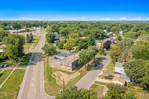 2210 Eldridge Ave E, North Saint Paul, MN 55109 - Photo 17
