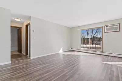 2210 Eldridge Ave E #201, North Saint Paul, MN 55109 - Photo 3