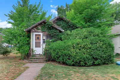 4039 Upton Avenue N, Minneapolis, MN 55412 - Photo 1