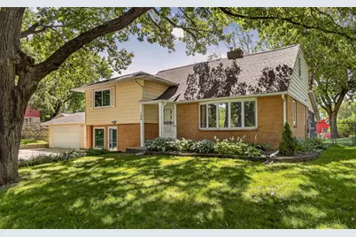 108 25th Street SW, Rochester, MN 55902 - Photo 3