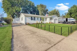 609 Washington Ave, Fairmont, MN 56031 - Photo 1