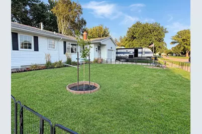 609 Washington Avenue, Fairmont, MN 56031 - Photo 3