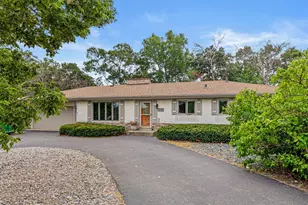 9339 Cedar Lk Rd S, Saint Louis Park, MN 55426 - Photo 3