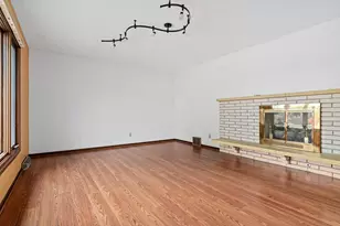 9339 Cedar Lk Rd S, Saint Louis Park, MN 55426 - Photo 11