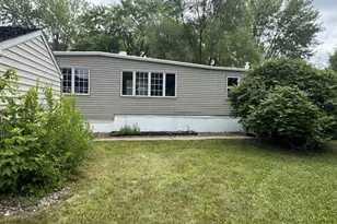 143 Judith Dr, Chaska, MN 55318 - Photo 5