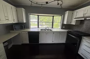 143 Judith Dr, Chaska, MN 55318 - Photo 15