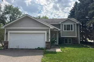1521 Hydram Ave N, Oakdale, MN 55128 - Photo 1