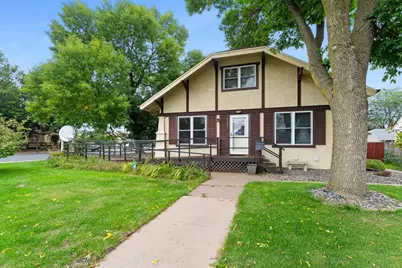 310 Ashland Street S, Cambridge, MN 55008 - Photo 3