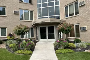 4350 Brookside Ct, Edina, MN 55436 - Photo 5