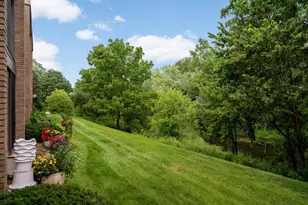 4350 Brookside Ct, Edina, MN 55436 - Photo 3