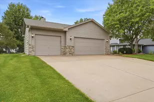 9225 Queens Gardens, Brooklyn Park, MN 55443 - Photo 3