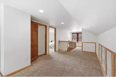1238 Grotto Street N, Saint Paul, MN 55117 - Photo 15