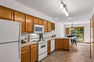 1842 Cliff Lake Ct, Eagan, MN 55122 - Photo 7