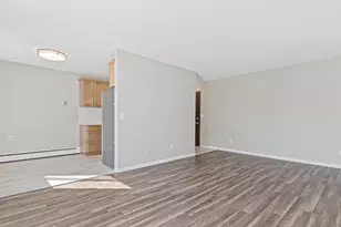 2210 Eldridge Ave E, North Saint Paul, MN 55109 - Photo 9