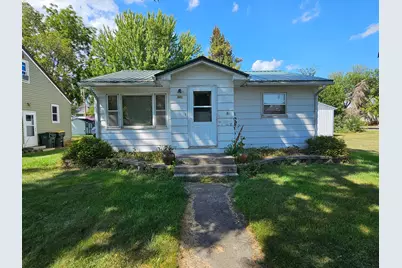 204 5th Avenue W, Lamberton, MN 56152 - Photo 1
