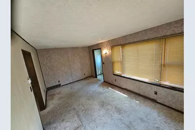 204 5th Avenue W, Lamberton, MN 56152 - Photo 9