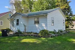 204 5th Ave W, Lamberton, MN 56152 - Photo 3