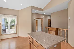 198 Thompson Ave E, West Saint Paul, MN 55118 - Photo 9