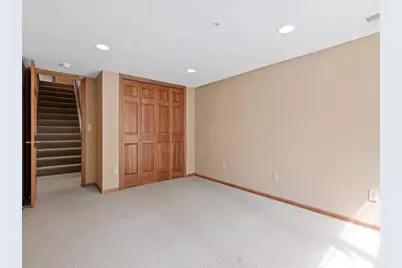 198 Thompson Avenue E, West Saint Paul, MN 55118 - Photo 15