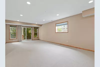 198 Thompson Avenue E, West Saint Paul, MN 55118 - Photo 17