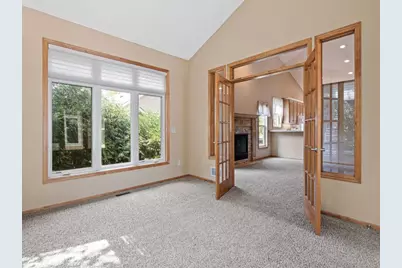 198 Thompson Avenue E, West Saint Paul, MN 55118 - Photo 13
