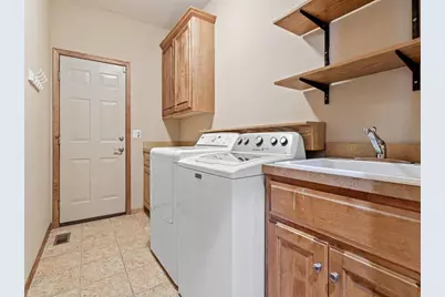 198 Thompson Avenue E, West Saint Paul, MN 55118 - Photo 21