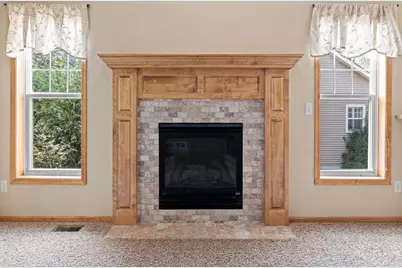 198 Thompson Avenue E, West Saint Paul, MN 55118 - Photo 3