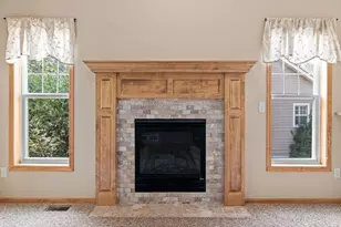 198 Thompson Ave E, West Saint Paul, MN 55118 - Photo 3