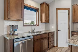 1404 20th St NE, Austin, MN 55912 - Photo 19