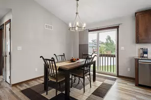 1404 20th St NE, Austin, MN 55912 - Photo 27