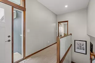 1404 20th St NE, Austin, MN 55912 - Photo 5