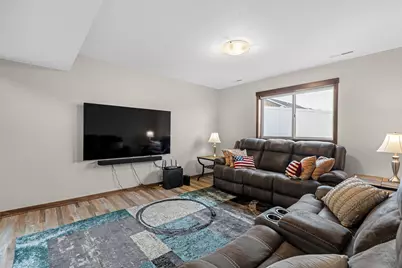 1404 20th Street NE, Austin, MN 55912 - Photo 37