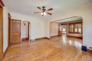 315 W 6th St, Blue Earth, MN 56013 - Photo 7