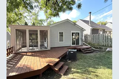 2762 McNair Drive N, Robbinsdale, MN 55422 - Photo 3