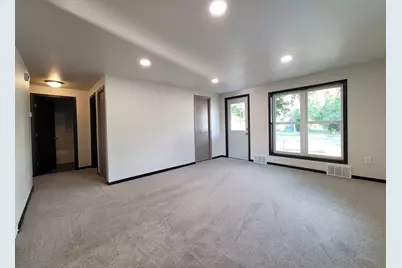 311 14th Street N, Moorhead, MN 56560 - Photo 9
