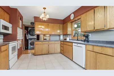120 Leising Avenue, Glenwood City, WI 54013 - Photo 9