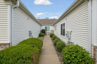 18716 Kalmar Court, Lakeville, MN 55044 - Photo 3