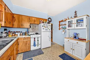 718 Broadway St, Superior, WI 54880 - Photo 9