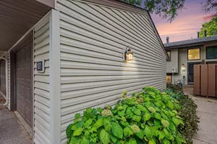 181 River Woods Ln, Burnsville, MN 55337 - Photo 21
