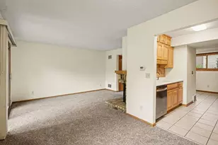 181 River Woods Ln, Burnsville, MN 55337 - Photo 7