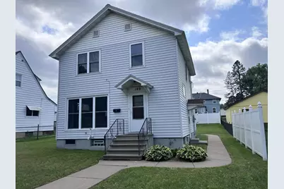 140 2nd St N, Eveleth, MN 55734 - Photo 1