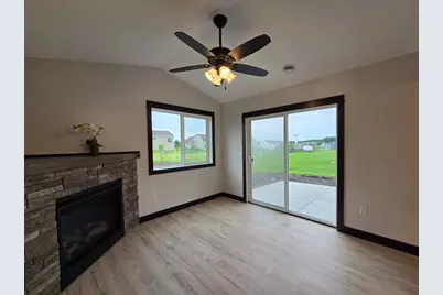 912 Katelyn Circle NE, Montgomery, MN 56069 - Photo 9