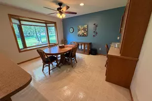 217 Green Lea Ln, Albert Lea, MN 56007 - Photo 7