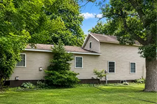 212 W Grant St, Ceylon, MN 56121 - Photo 33
