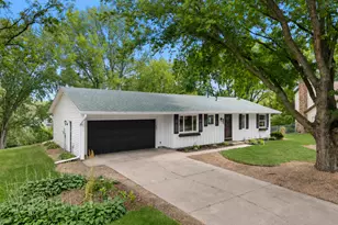 13471 Eveleth Way, Apple Valley, MN 55124 - Photo 43