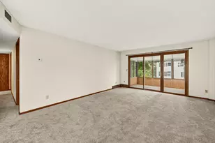 317 6th Ave SW, Rochester, MN 55902 - Photo 9
